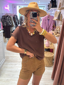 Short Lisa camel