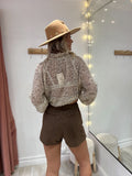 Short Lisa marron