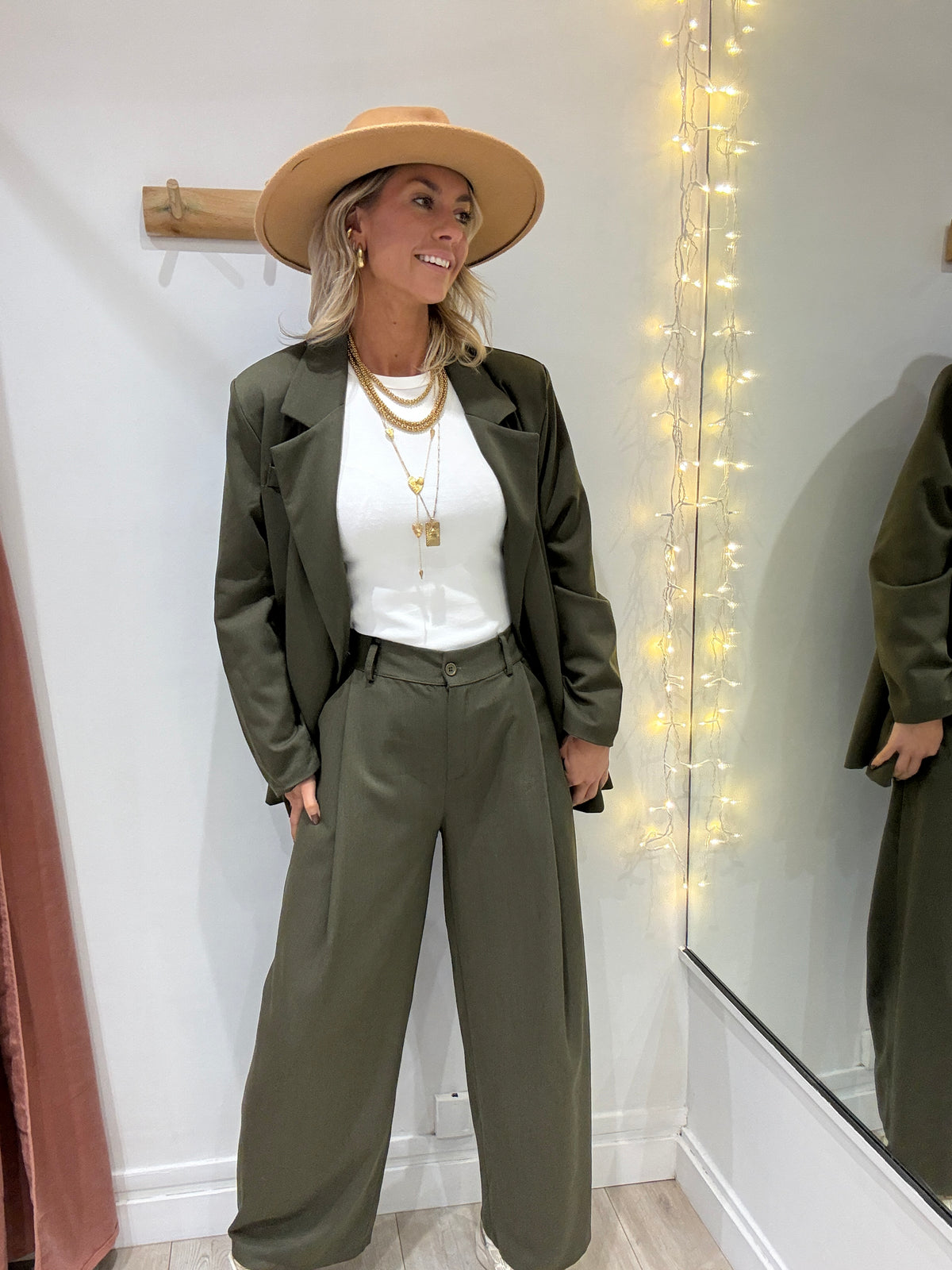 Ensemble Emma kaki